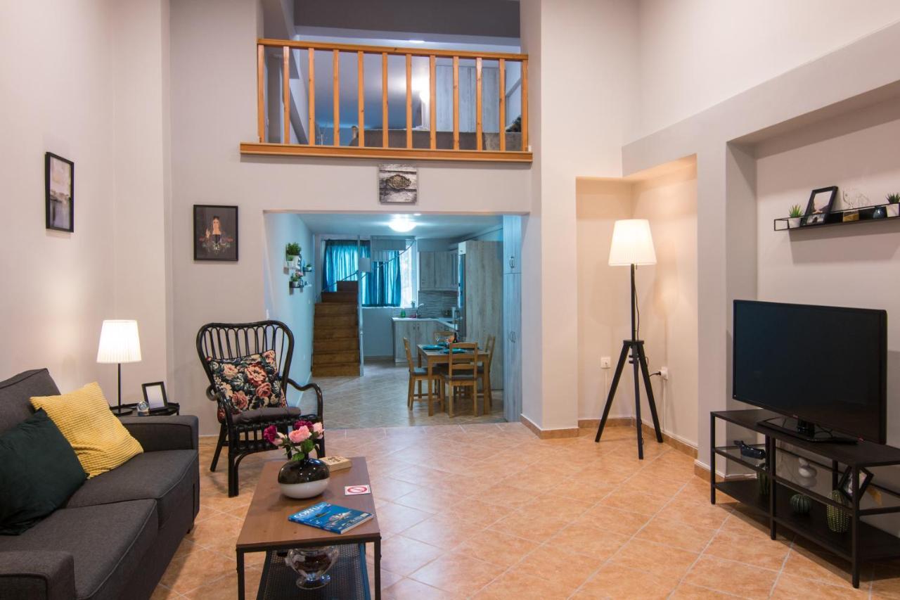 Loft Renovated Flat 5' From The Old Town Corfu Διαμέρισμα Corfu  Εξωτερικό φωτογραφία
